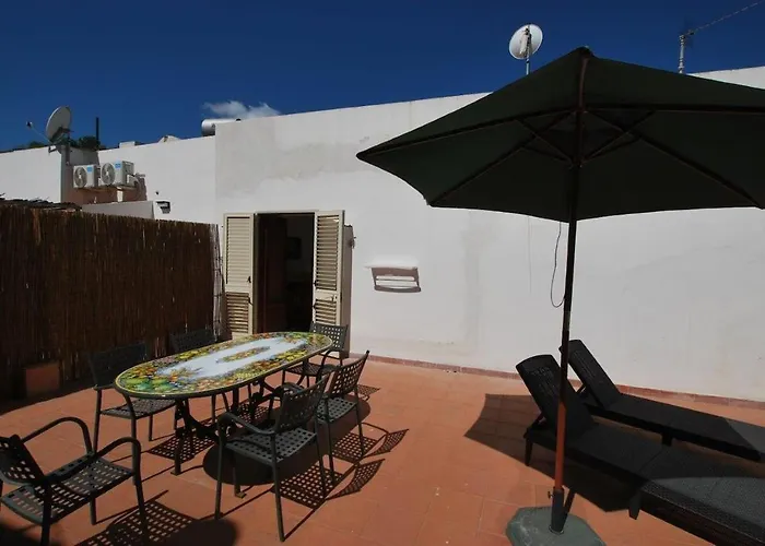 Appartamento Oasi 2 Terrace Overlooking The Sea In Canneto (Lipari)