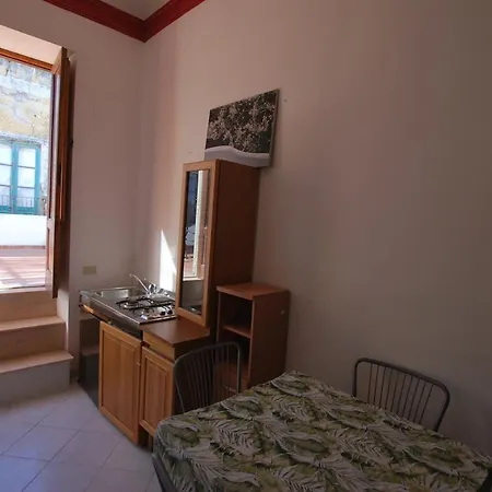 Oasi 2 Terrace Overlooking The Sea In Apartamento